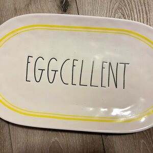 EGGCELLENT platter Rae Dunn